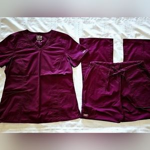 Cherokee Workwear Core Stretch Scrub Set in Burgundy size Medium